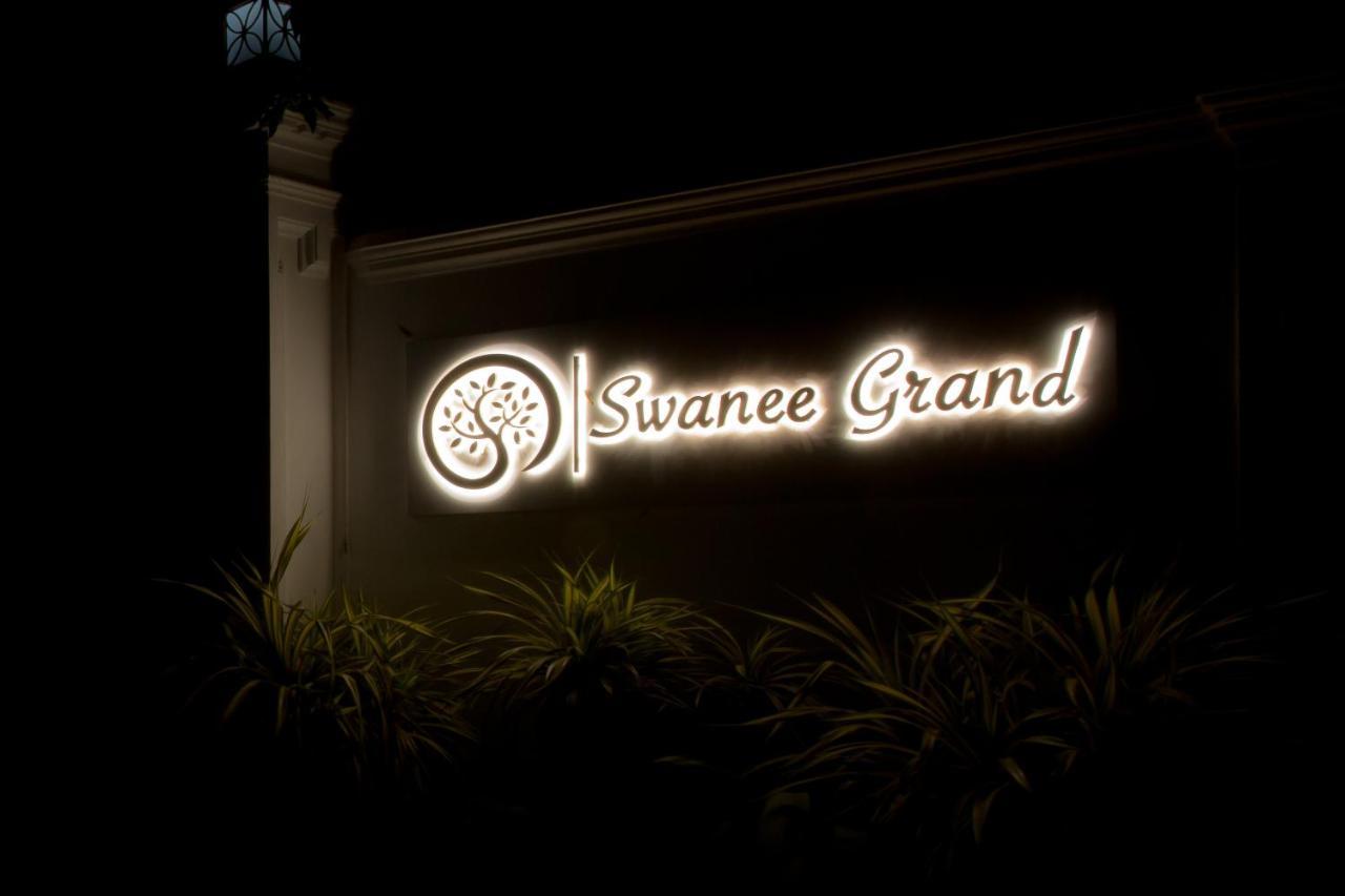 Hotel Swanee Grand à Negombo Extérieur photo